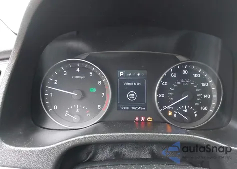 2017 Hyundai Elantra Value Edition z USA, uszkodzony, nr VIN 5NPD84LF6HH140800